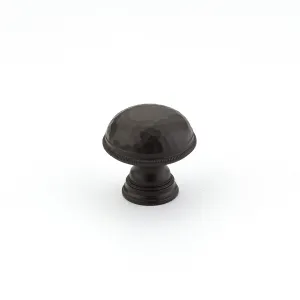 Schaub Atherton Hammered Knob with Knurled Edge