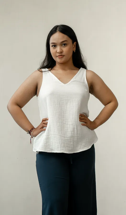 V Neck Swing Top Cotton Crinkle White, 2 Sizes